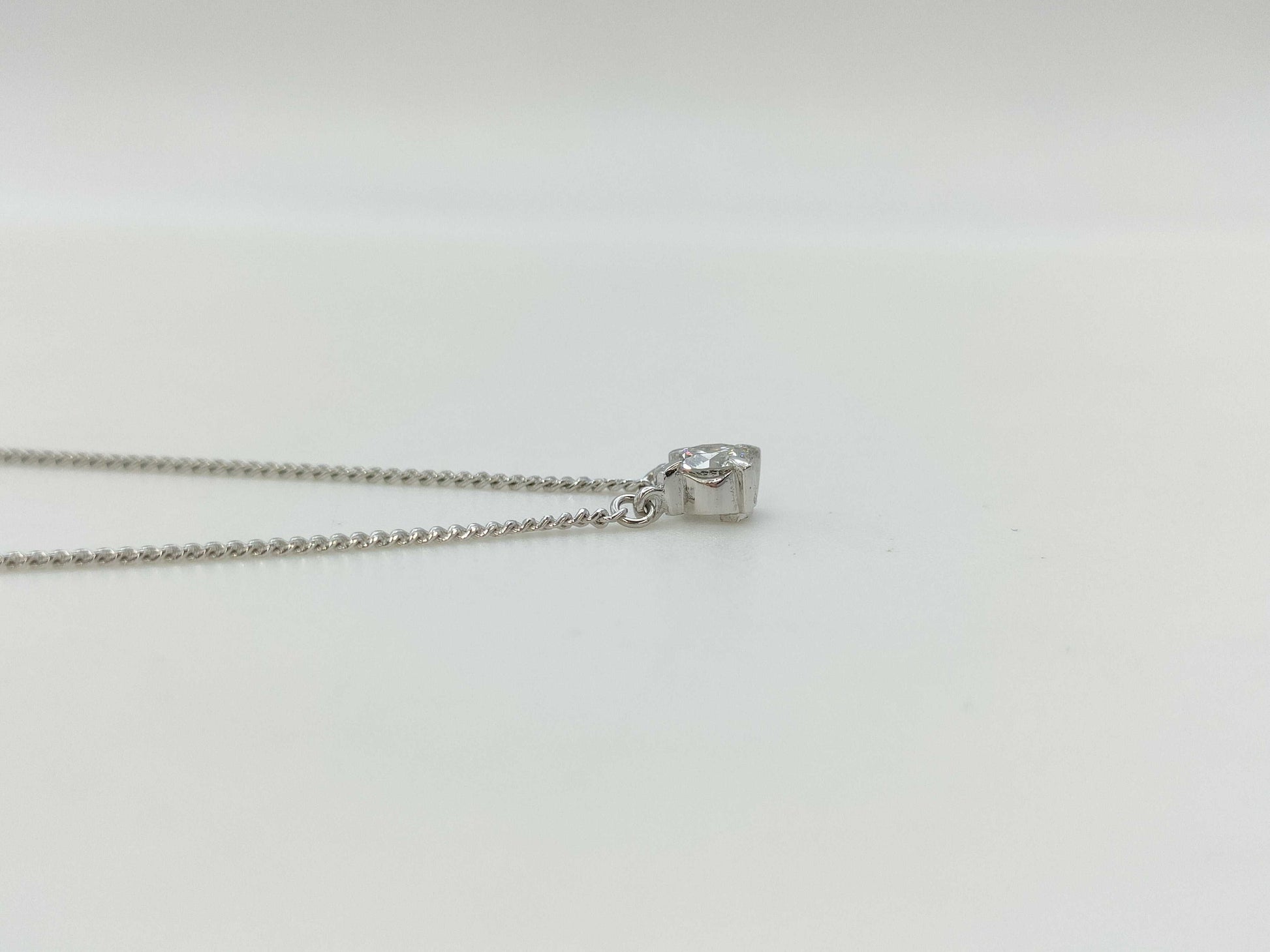 D0.328ct PT900/PT850 3.8g Necklace 