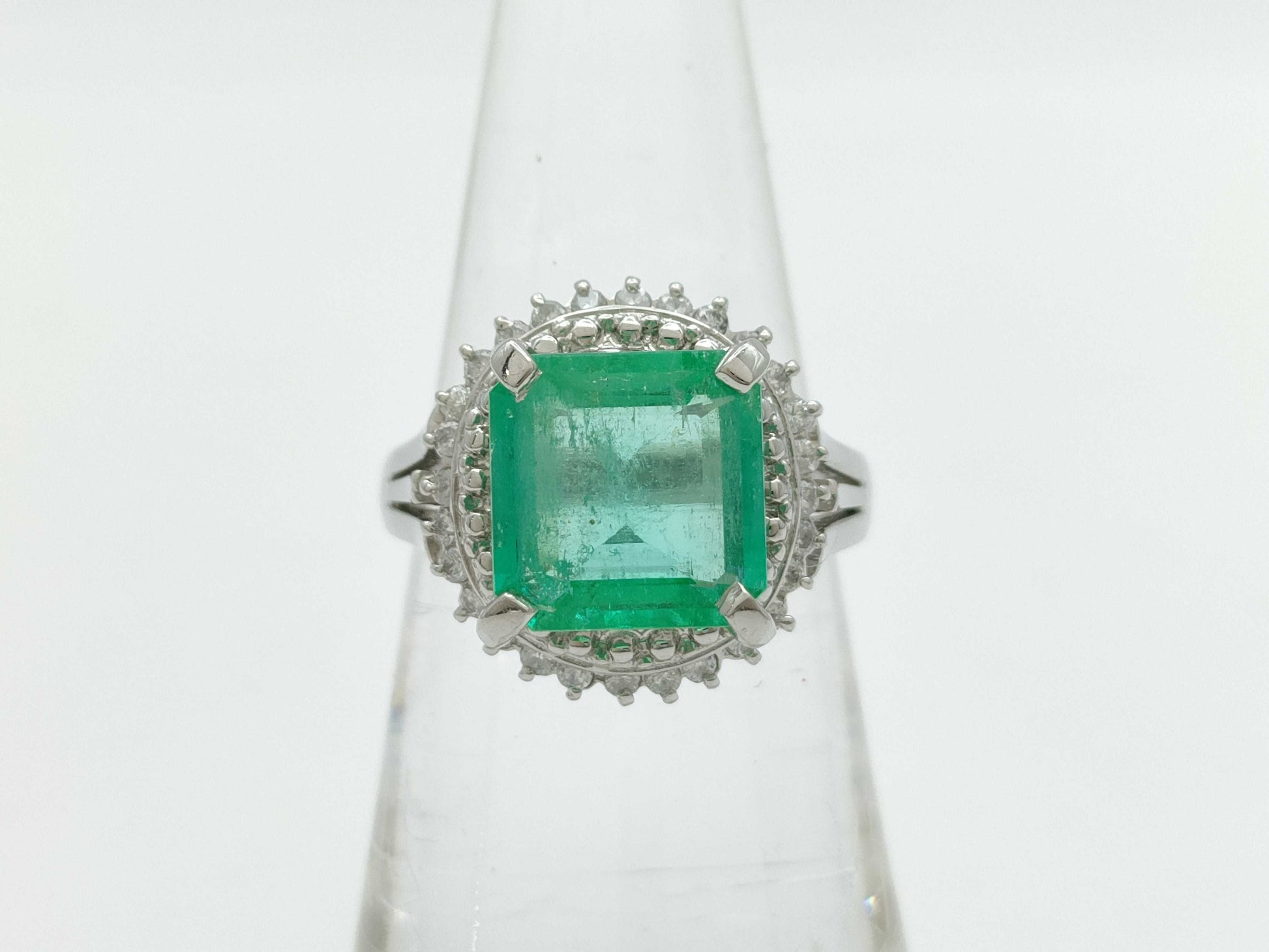 E2.40ct D0.25ct PT900 7.5g Ring 