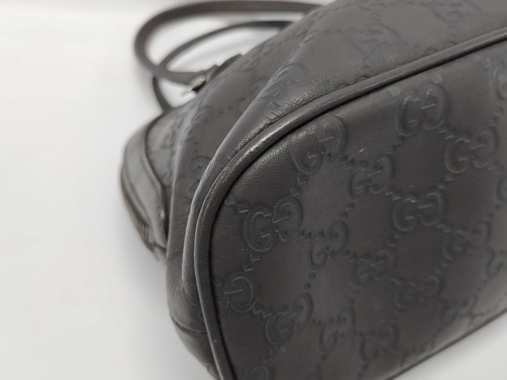GUCCI Gucci Black Mini Shell Bag Handbag