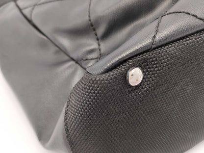 CHANEL Paris-Biarritz MM Tote Bag 11380533