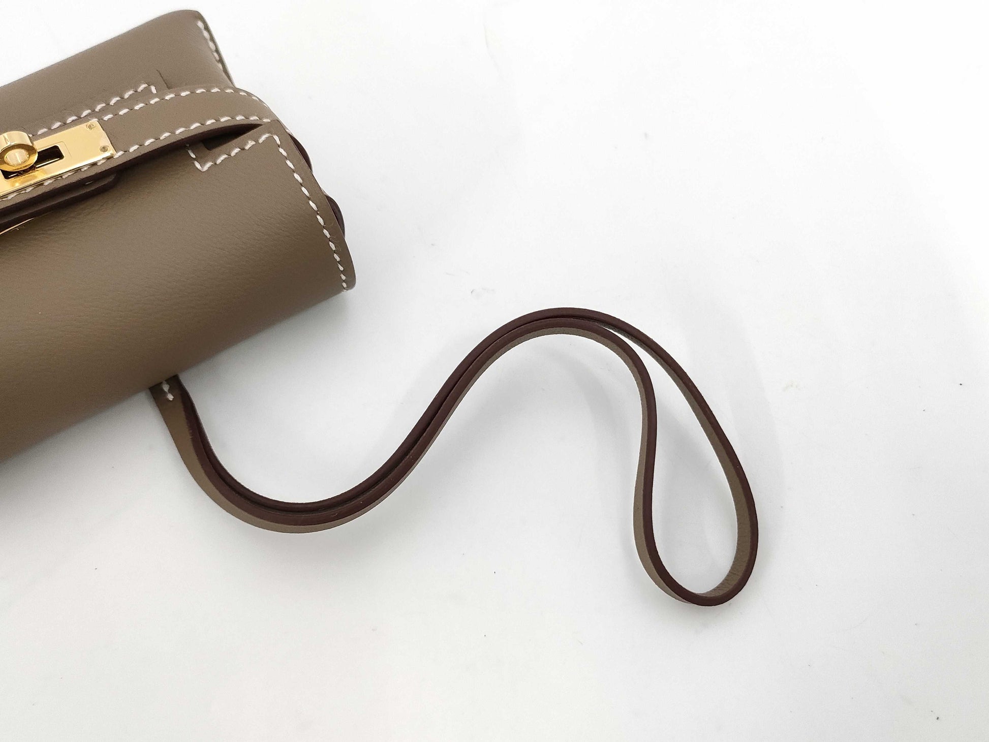 HERMES Kelly Festival Etoupe K Stamp Key Case/Key Holder