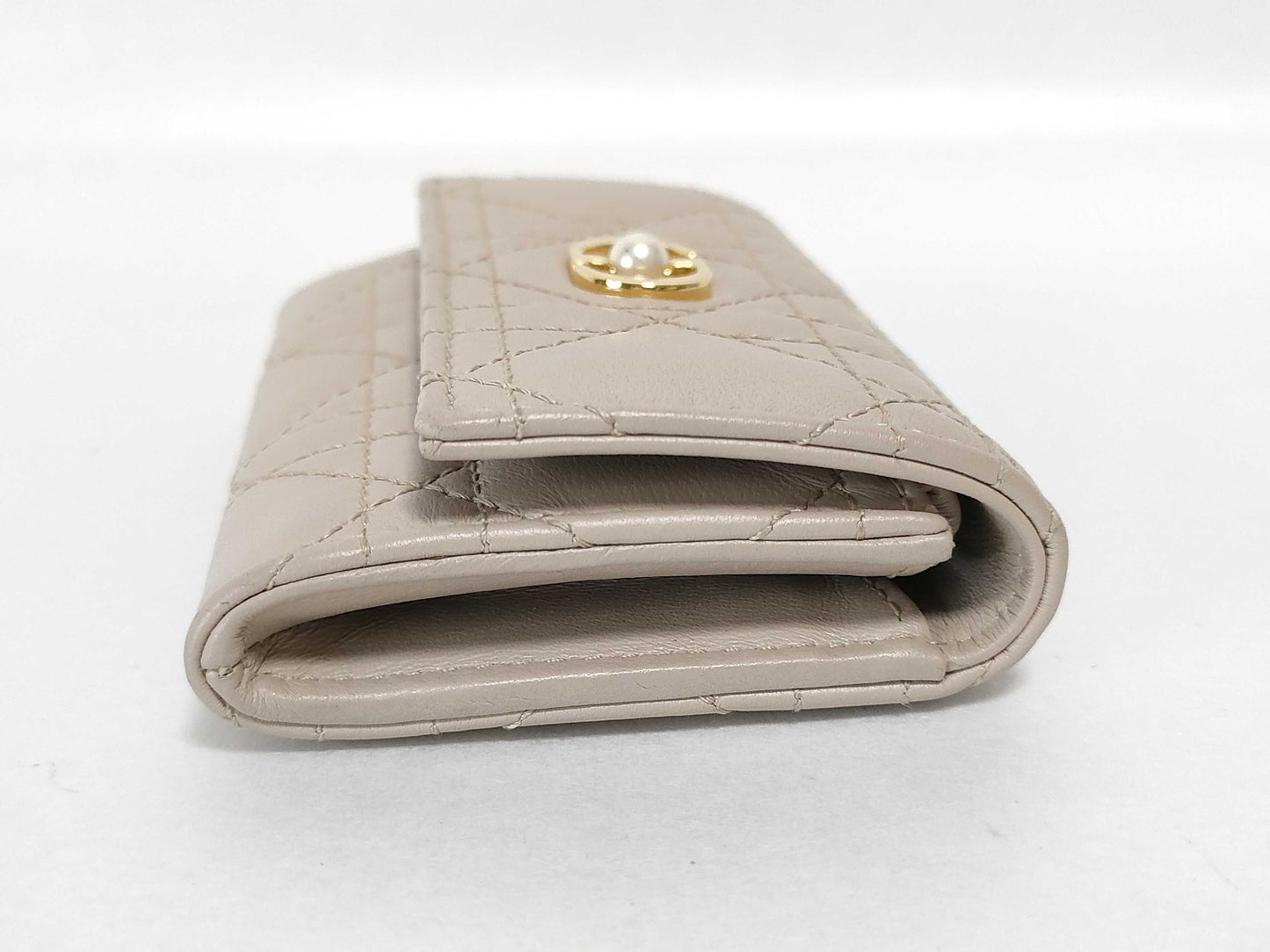 Dior Cannage Jolie Resin Pearl Lambskin Greasy Wallet, Beige. Includes: Box, Dust Bag, Wallet.