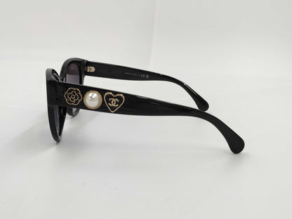  CHANEL Coco Mark Camellia Heart Sunglasses Sunglasses and Glasses