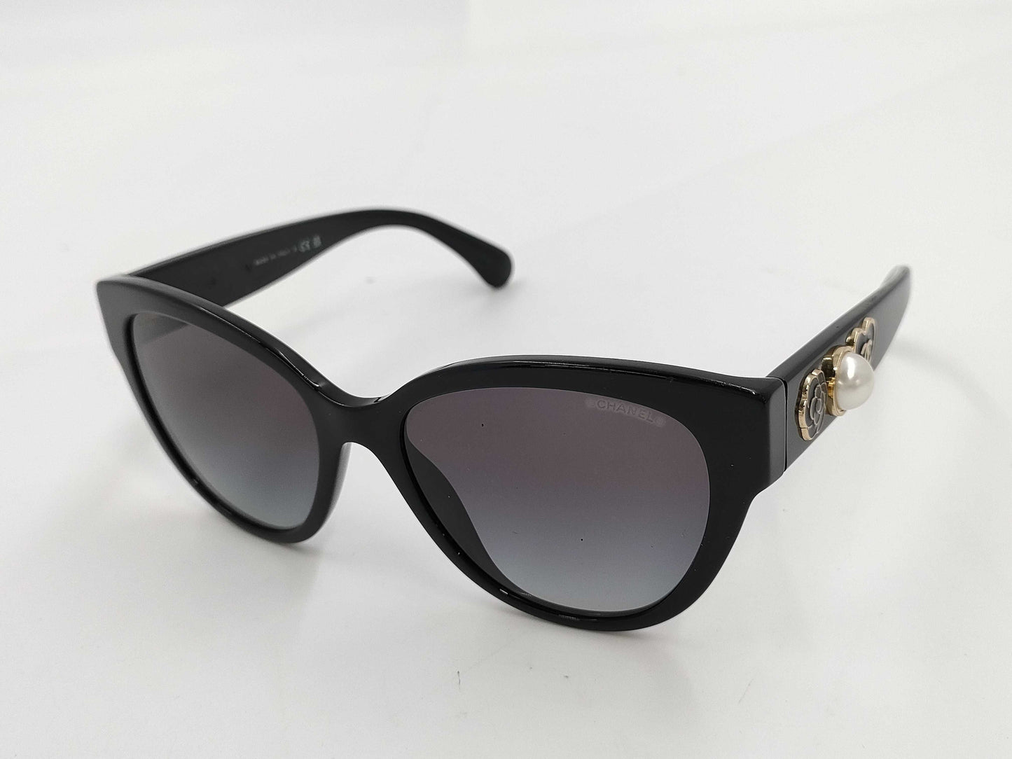  CHANEL Coco Mark Camellia Heart Sunglasses Sunglasses and Glasses