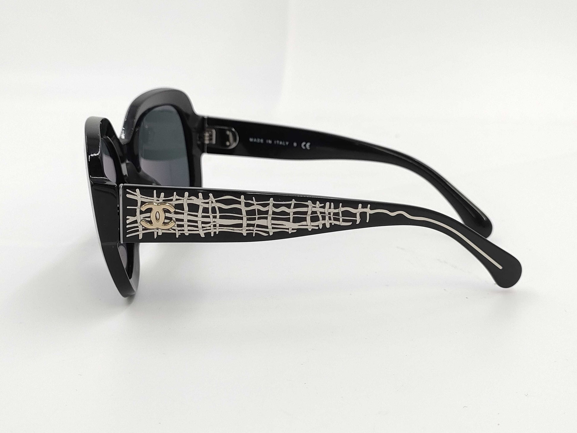  CHANEL Coco Mark Sunglasses and Glasses