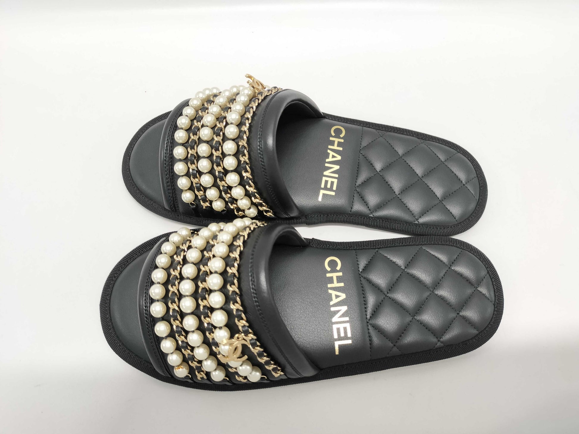 CHANEL Coco Mark Pearl Chain Leather Flat Sandals XS Slippers