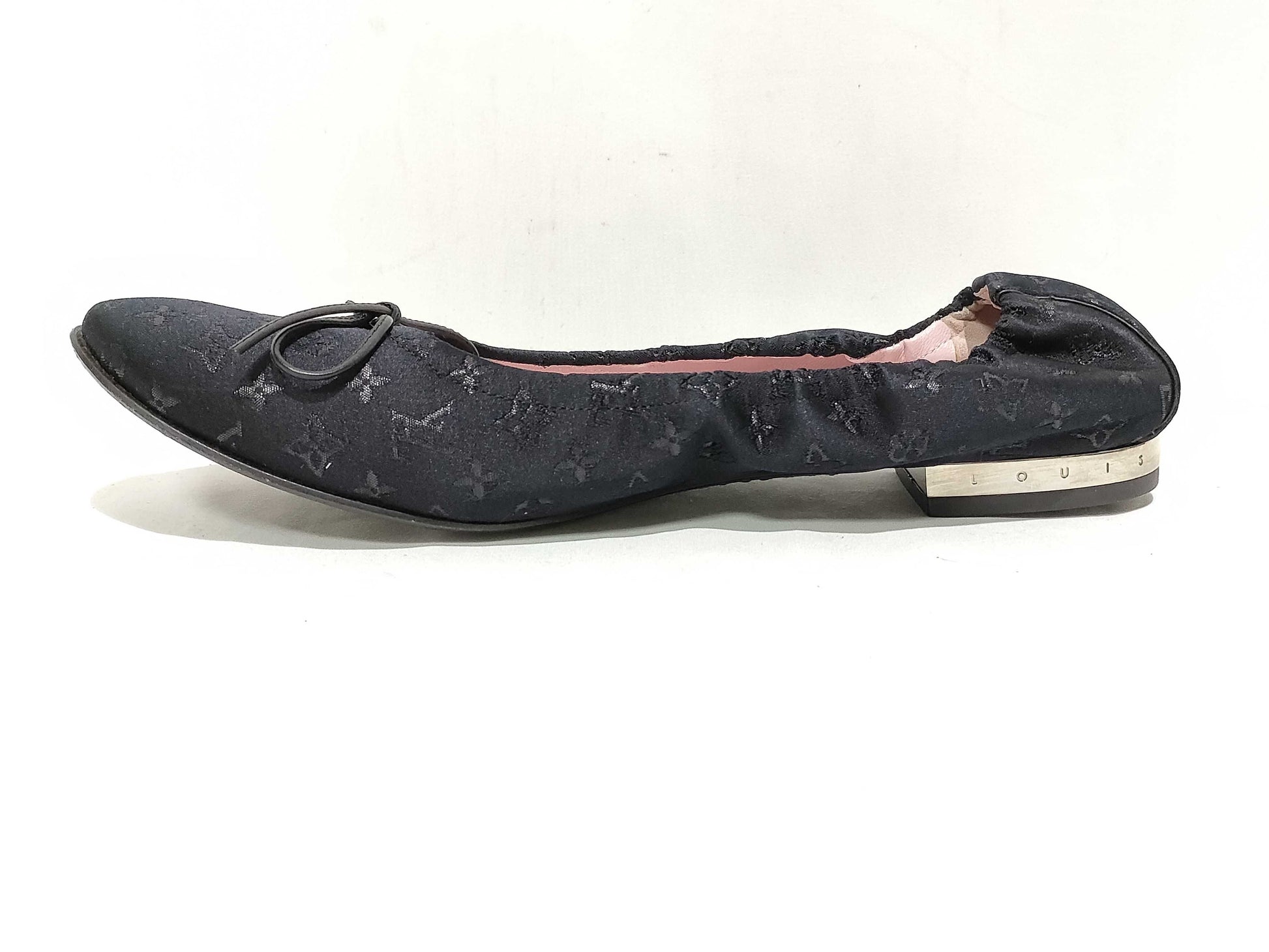 LOUIS VUITTON Louis Vuitton Monogram Flat Pumps
