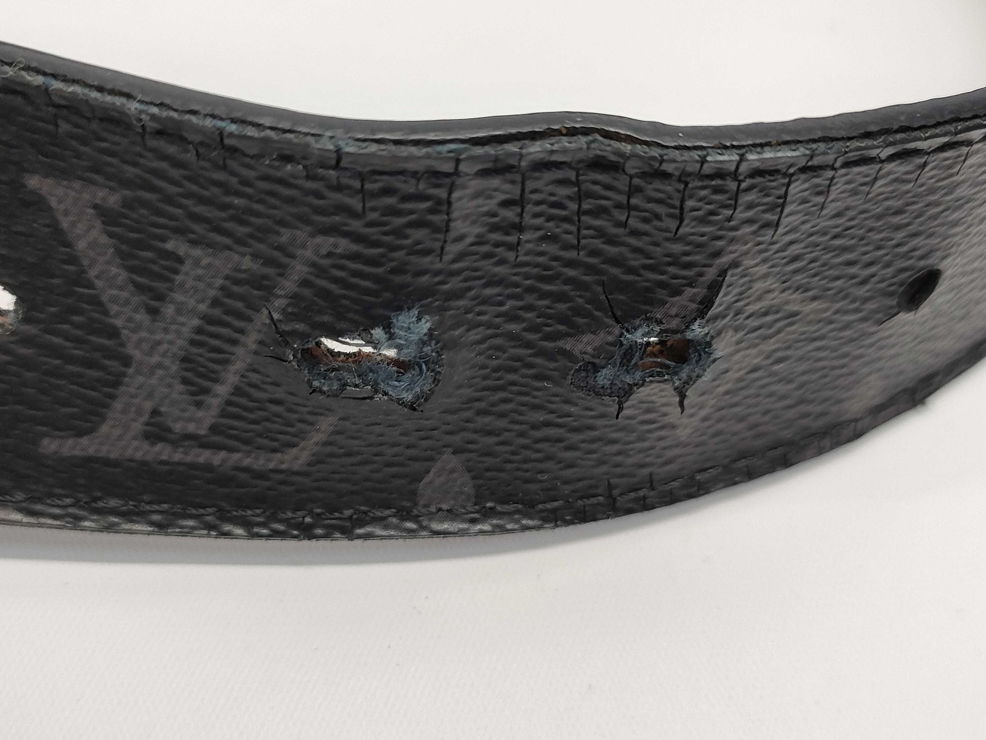 LOUIS VUITTON Monogram Eclipse Santur Belt