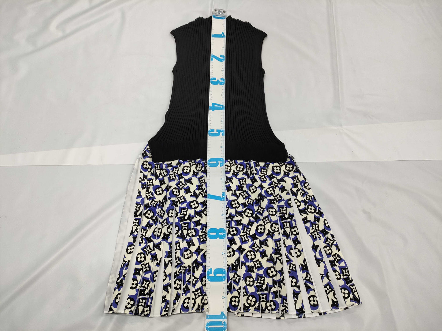 LOUIS VUITTON Monogram Knit Sleeveless Dress, Size M