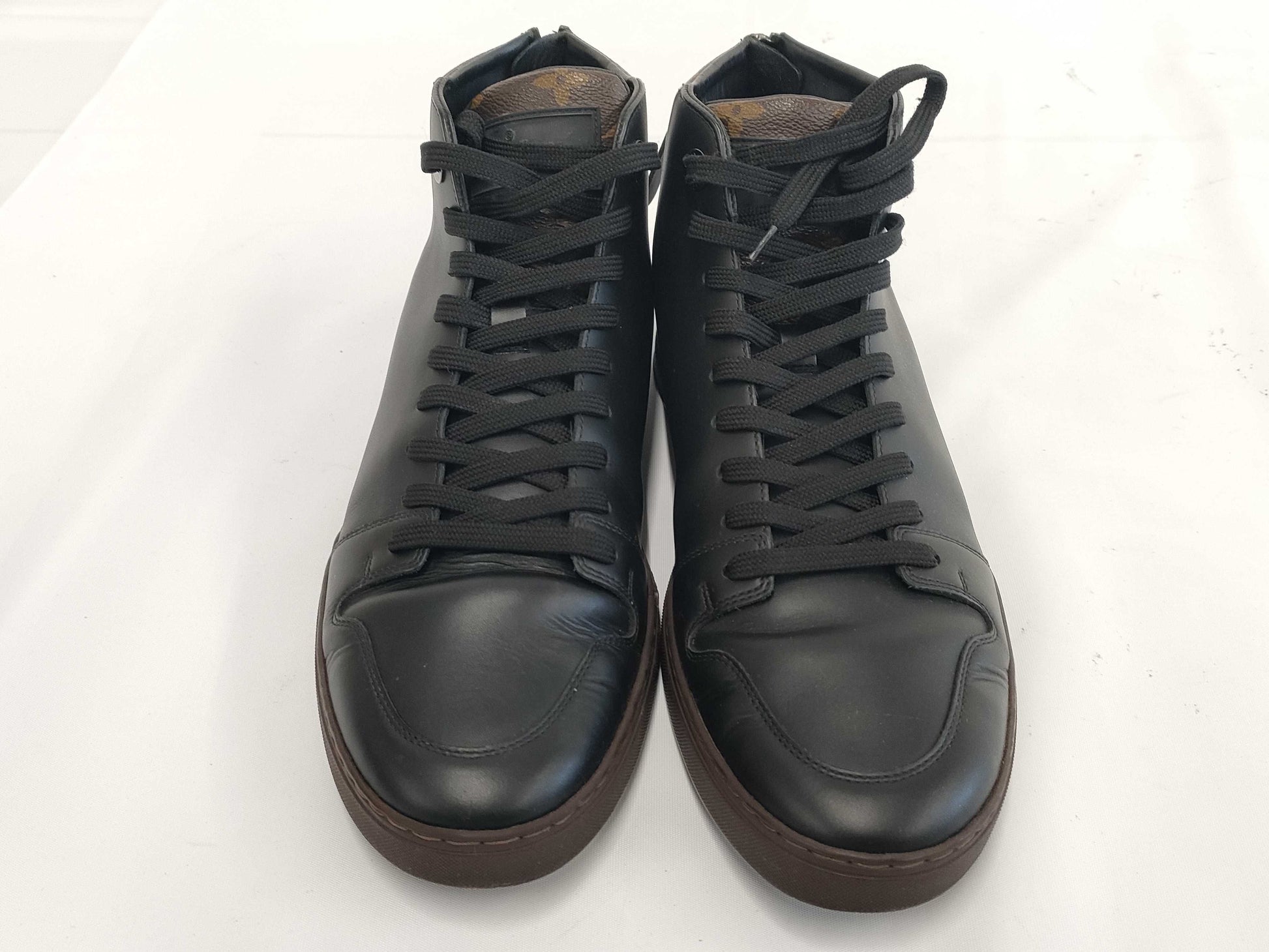 LOUIS VUITTON Louis Vuitton Line Monogram High-Top Sneakers Size 6.5 Sneakers