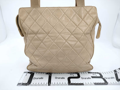 CHANEL Matelasse Lambskin Shoulder Bag