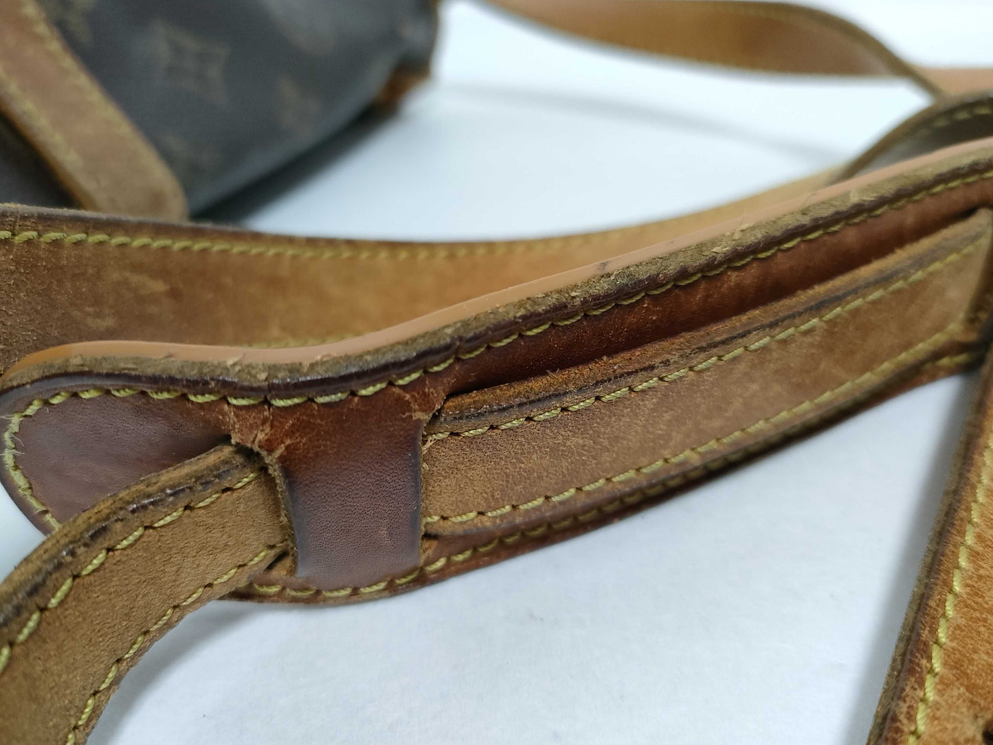 LOUIS VUITTON Monogram LOUIS VUITTON Monogram M42256 Saumur 30 Shoulder Bag Shoulder Bag