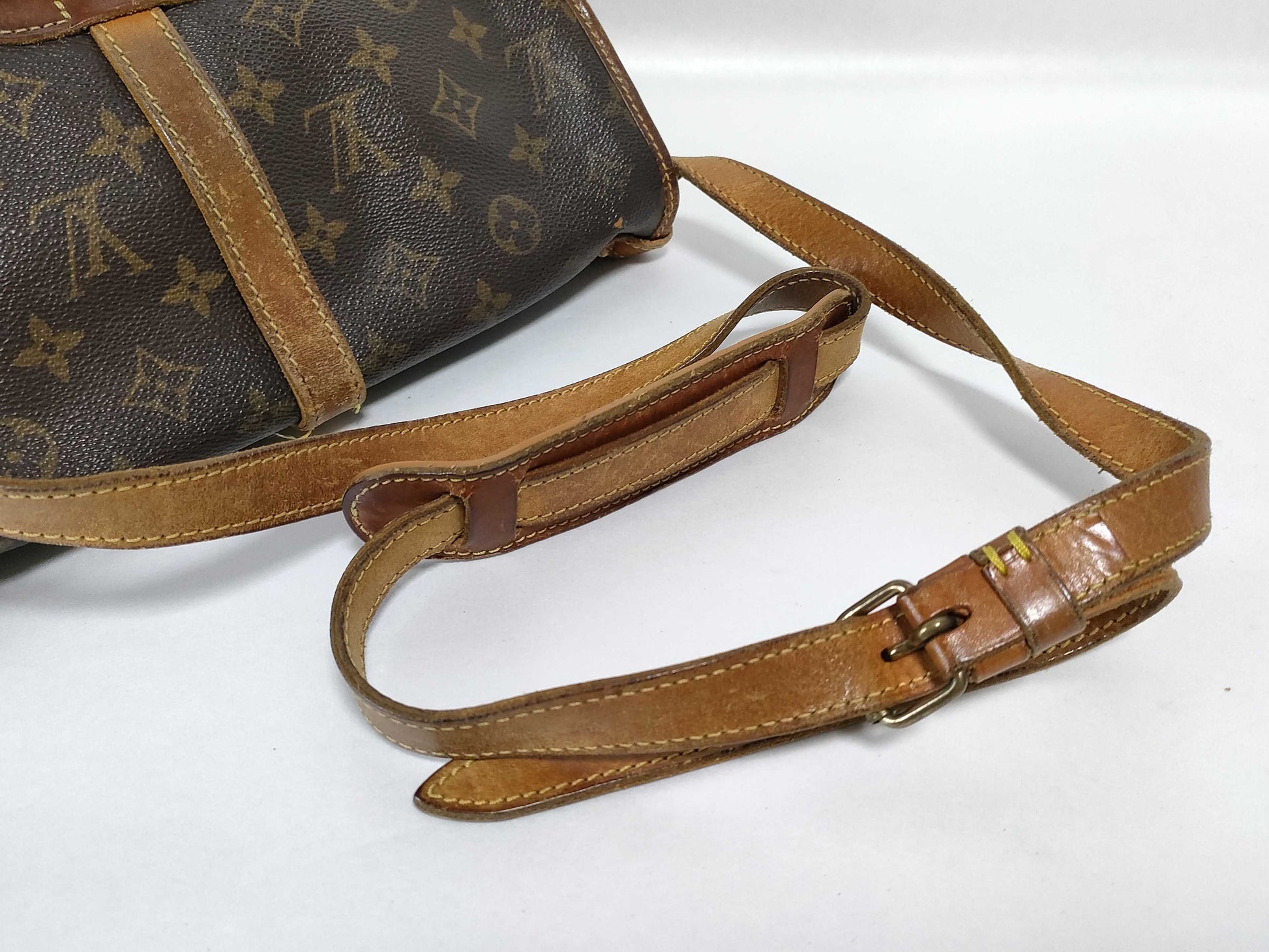 LOUIS VUITTON Monogram LOUIS VUITTON Monogram M42256 Saumur 30 Shoulder Bag Shoulder Bag
