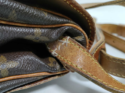 LOUIS VUITTON Monogram LOUIS VUITTON Monogram M42256 Saumur 30 Shoulder Bag Shoulder Bag