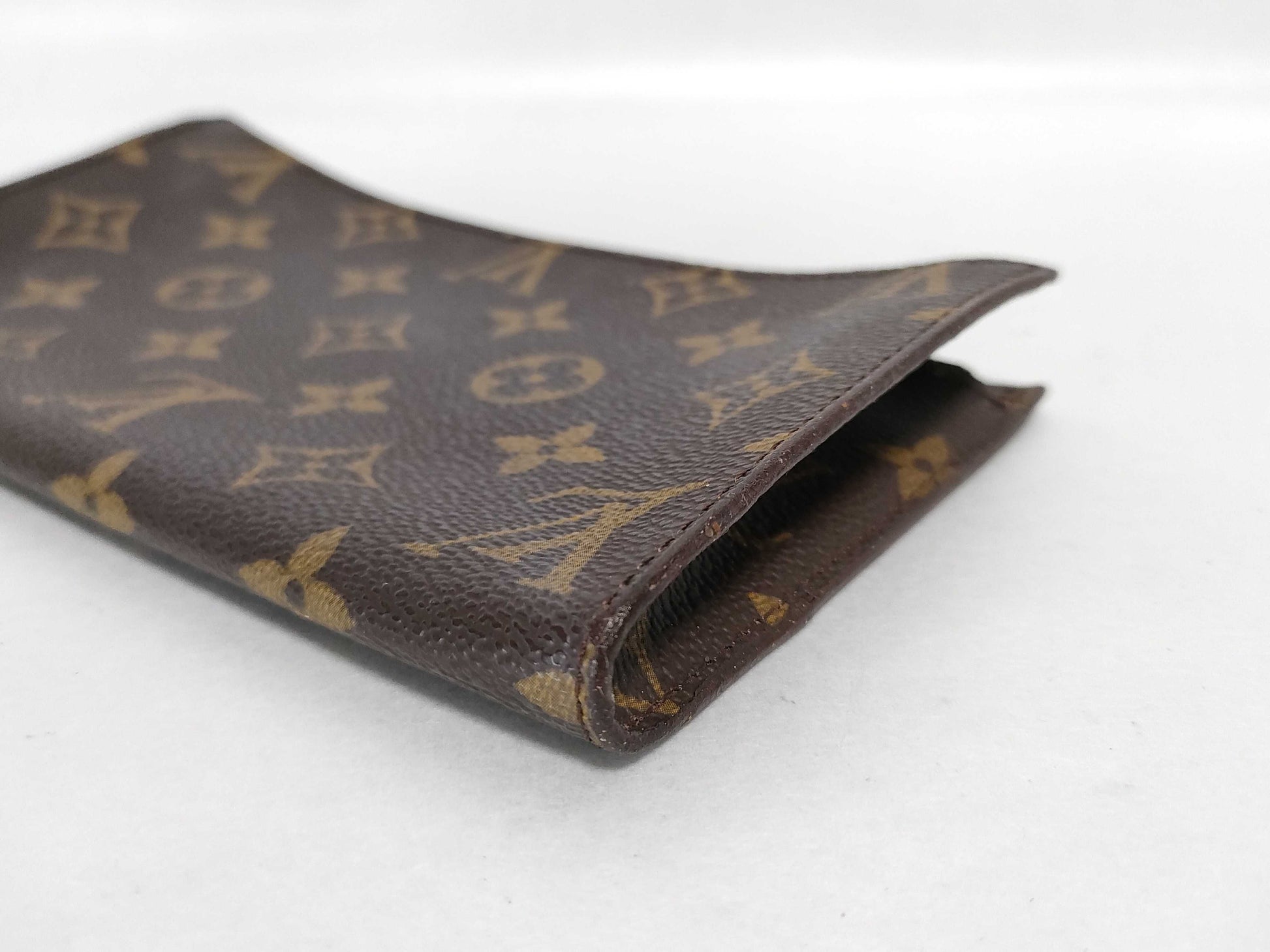 LOUIS VUITTON Monogram Bucket Pouch