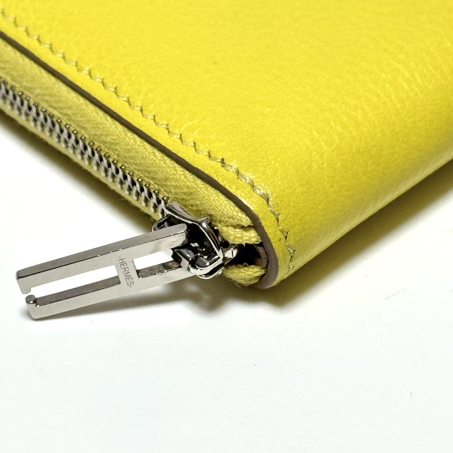 HERMES Zip Ango H Evercolor Jaune Citron U Stamp 22 Years Old Card Case Wallet W11cm x H7.5cm x D1.5cm Coin Case