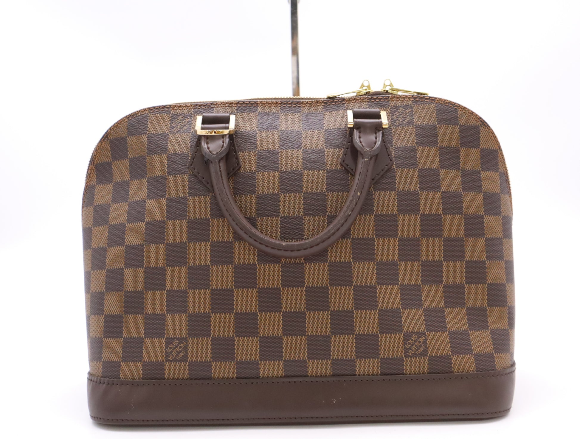 LOUIS VUITTON N51131 Damier Alma Handbag