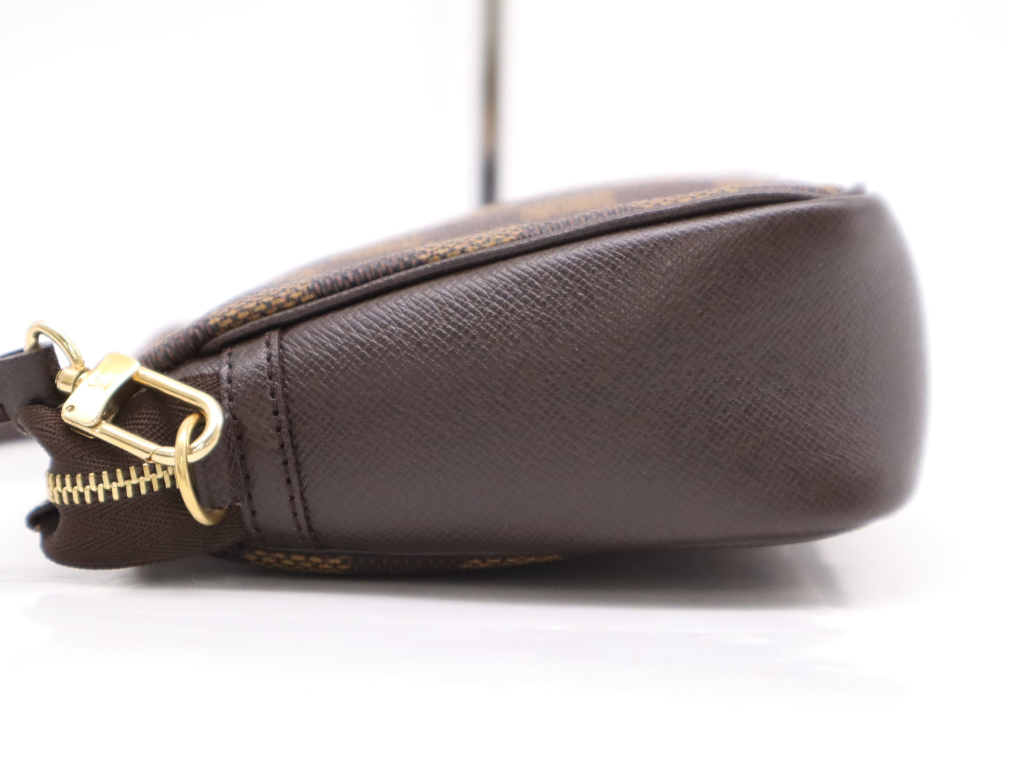 LOUIS VUITTON N51982 Damier Truth Makeup Pouch