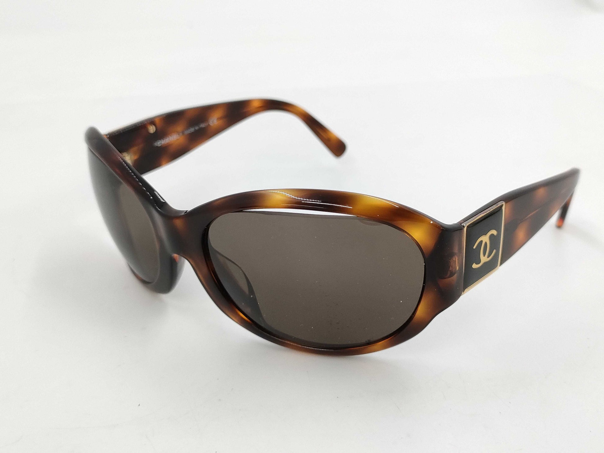 CHANEL 5070 Plastic Sunglasses, Tortoiseshell Pattern, Brown, Case and Box Included, c502/3 61□18 Sunglasses/Eyewear