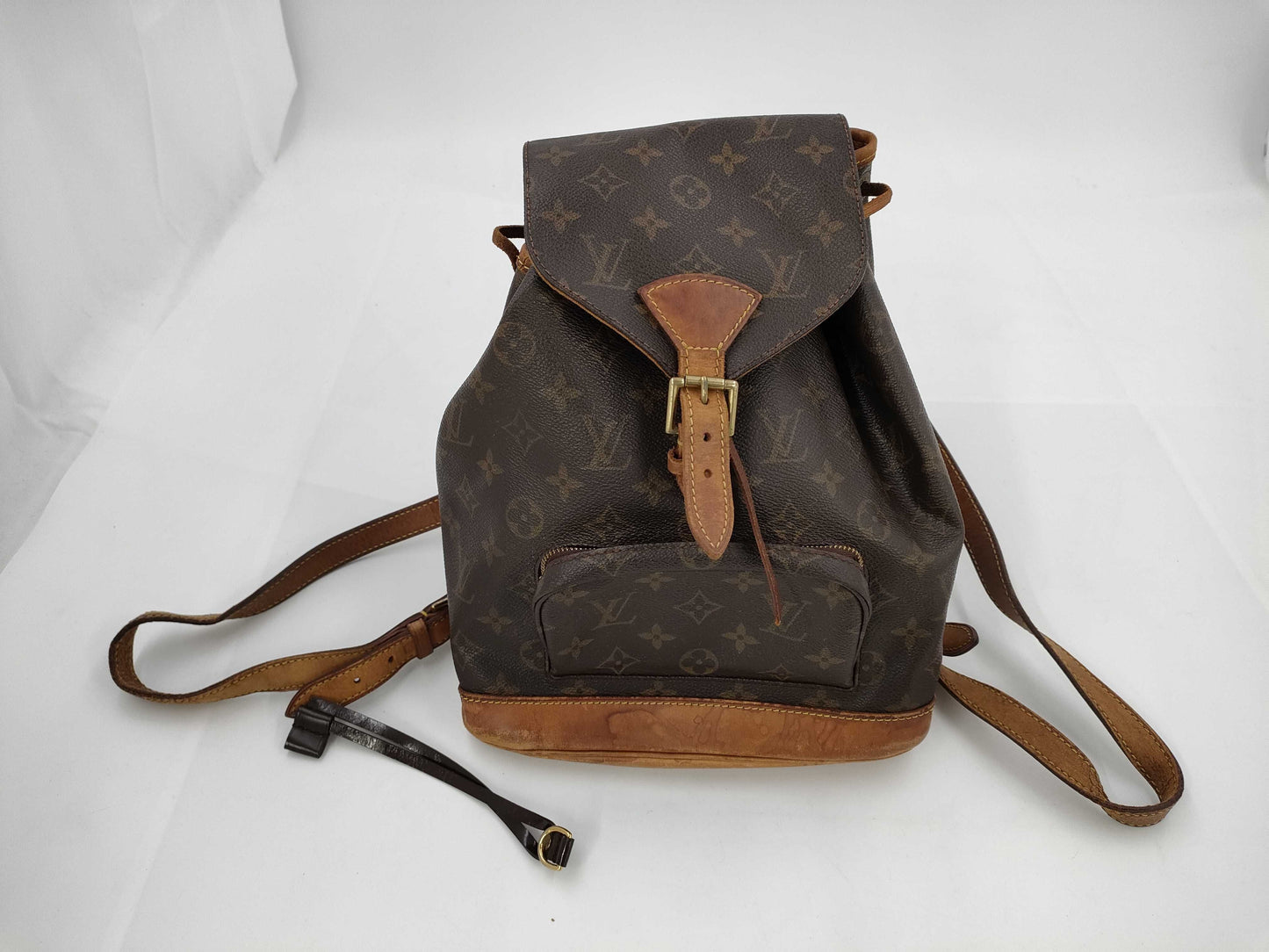 LOUIS VUITTON Monogram Montsouris MM M51136 Backpack