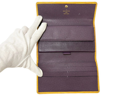 LOUIS VUITTON Epi Porte Tresor International Wallet