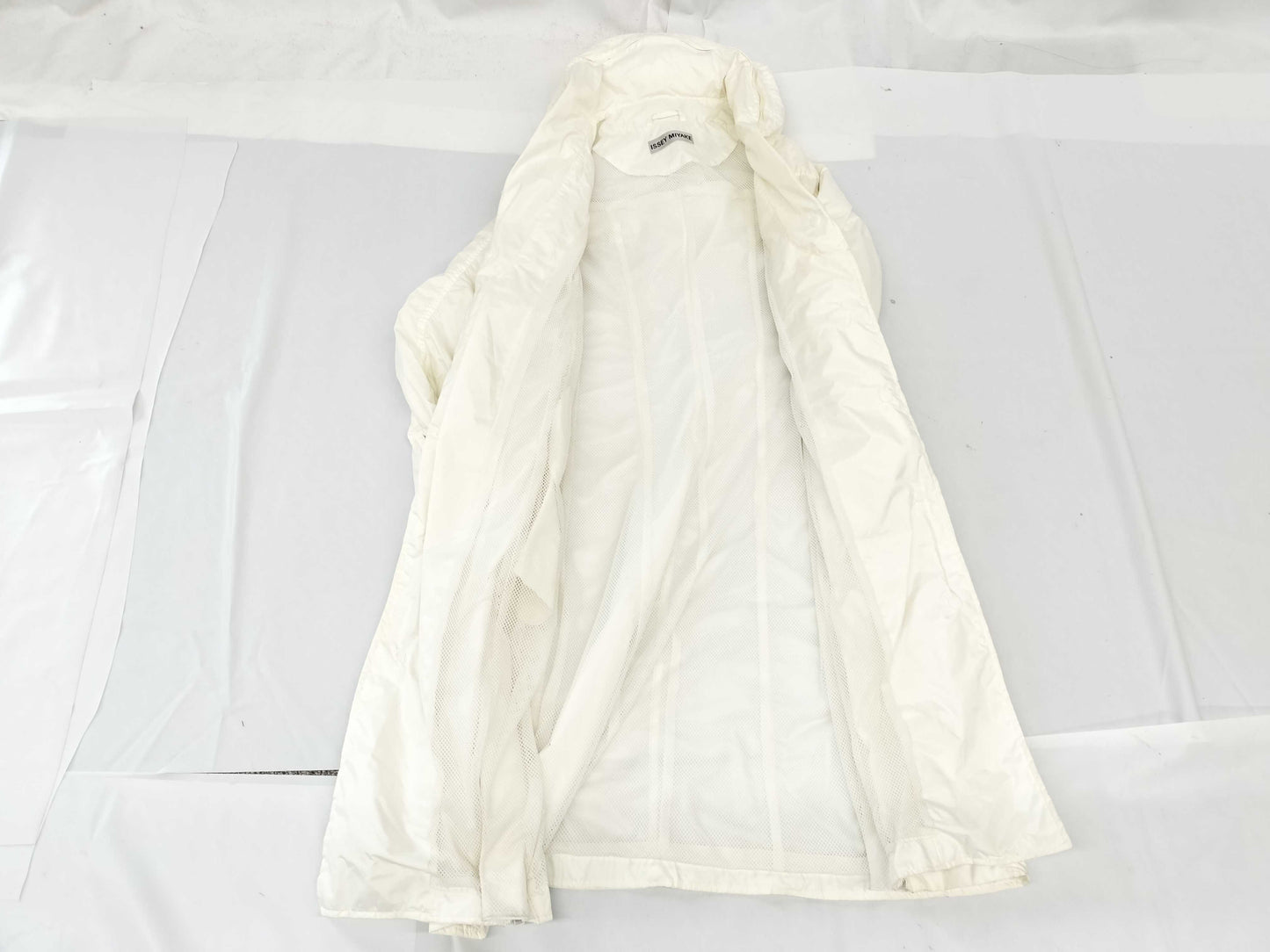 ISSEY MIYAKE 2002SS Parachute Coat Hooded White Size 2 Coat