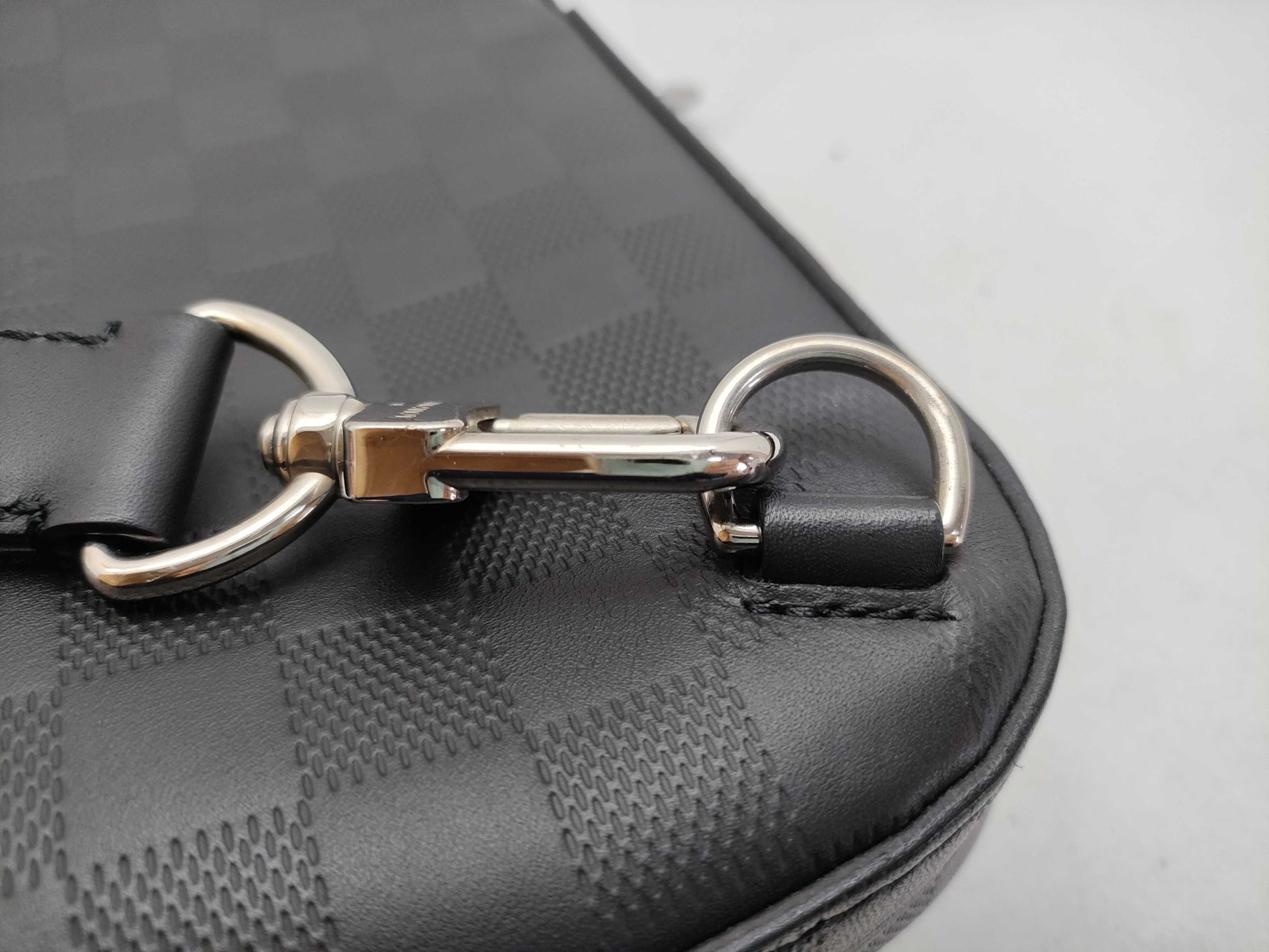 LOUIS VUITTON LV Avenue Sling Bag N45302 RFID Enabled Shoulder Bag