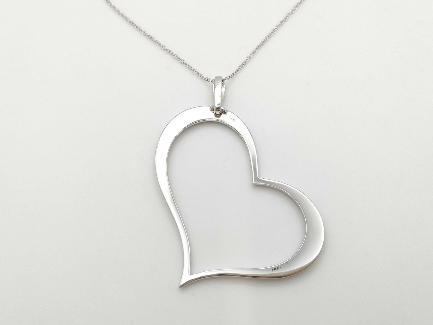 PIAGET Limelight Heart Diamond Necklace in 750 White Gold, 30.6g 