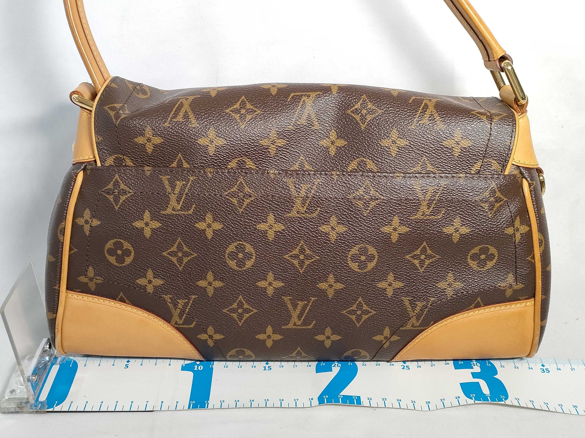 LOUIS VUITTON Monogram Beverly MM Shoulder Bag