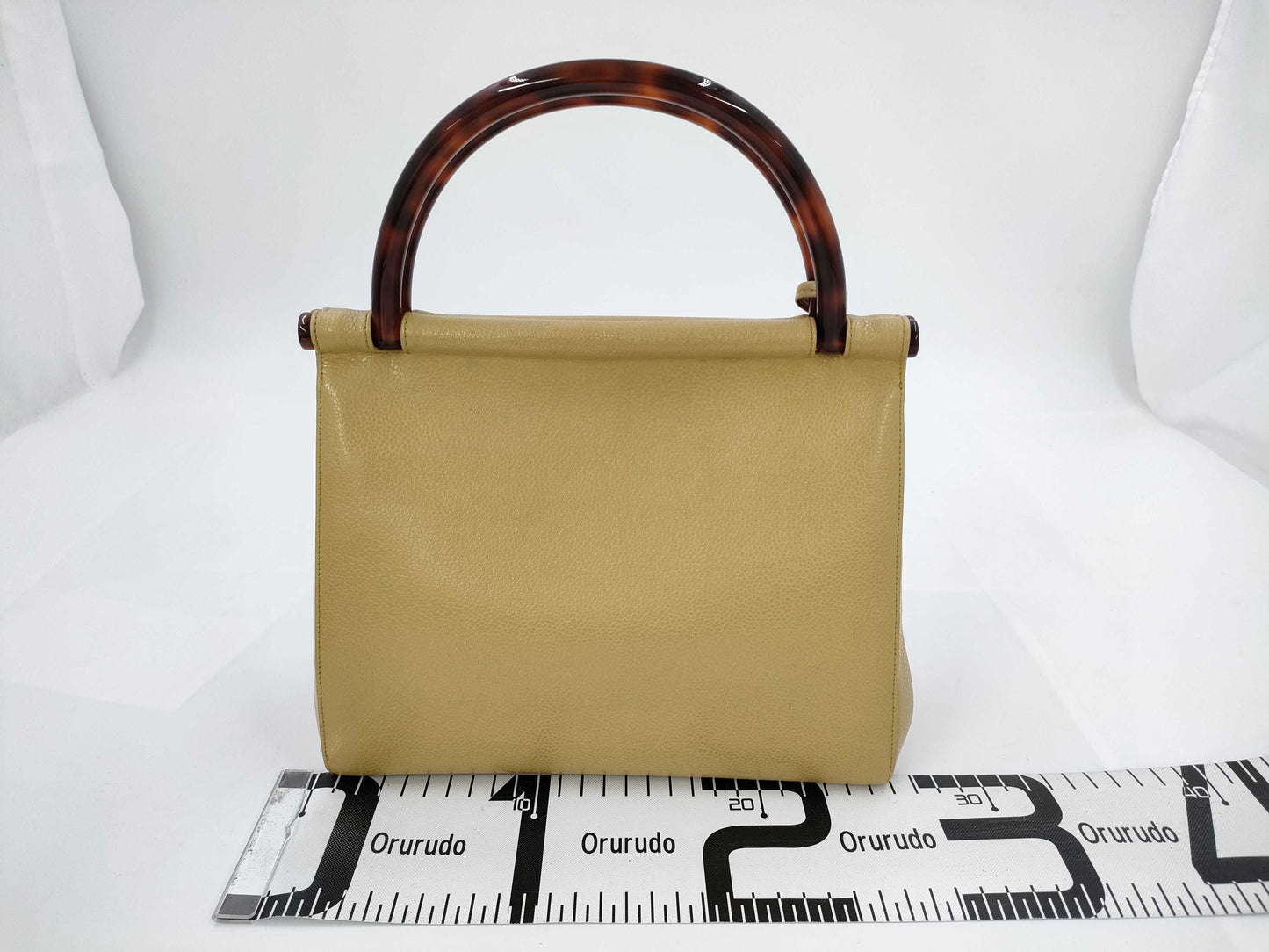  CHANEL handbag No. 5 handbag