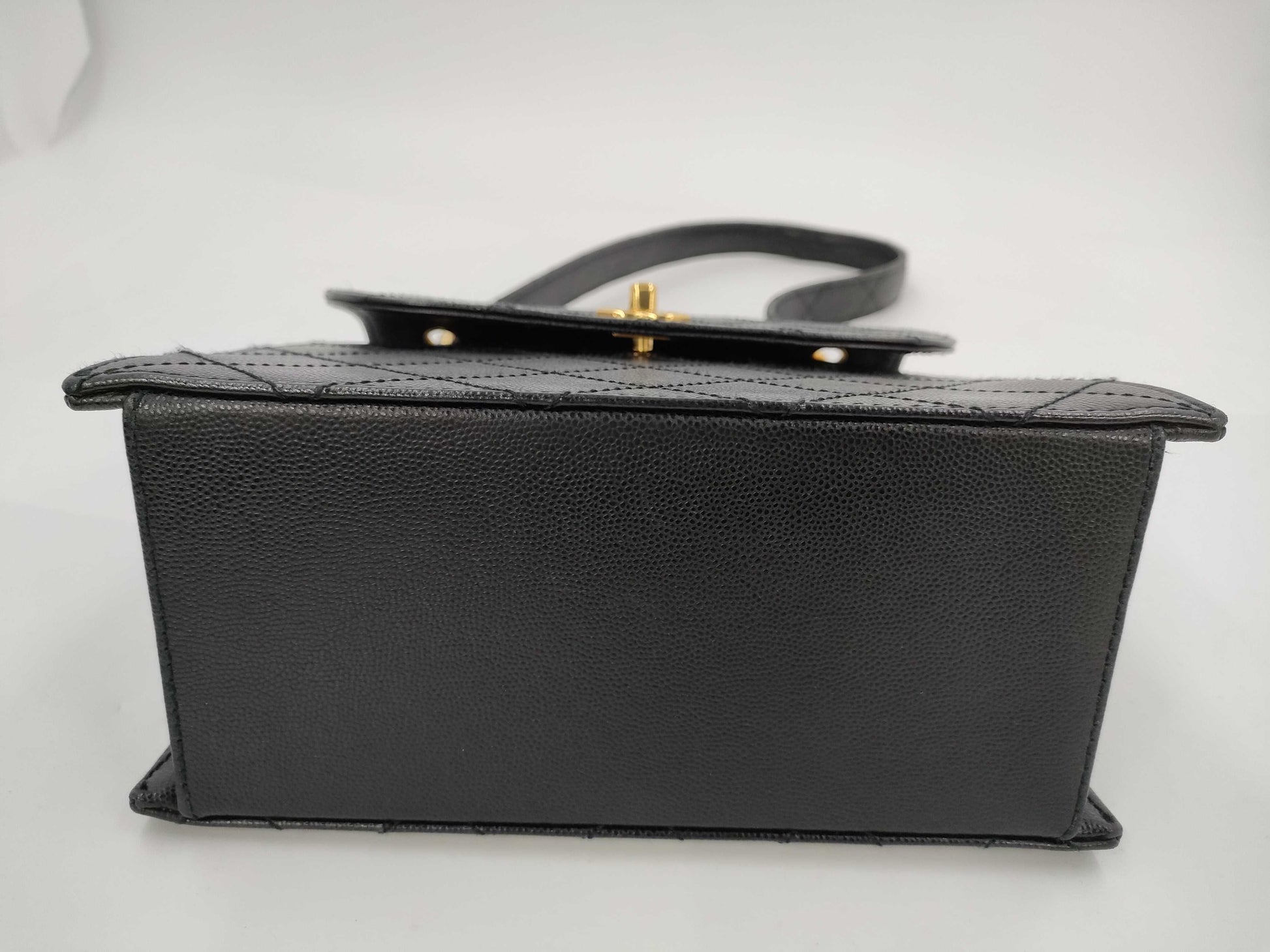 CHANEL One-Shoulder Bag Black Caviar Skin Black No. 5 Shoulder Bag