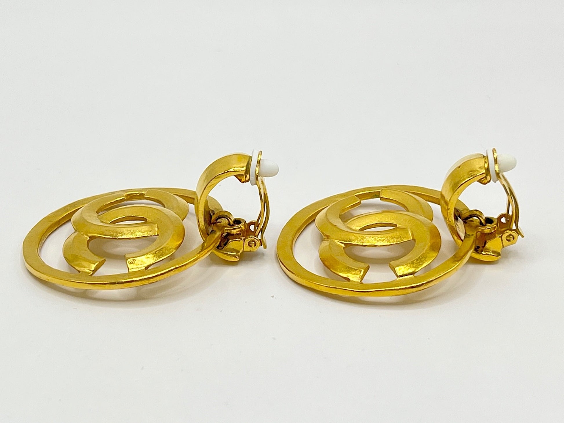 CHANEL Coco Mark Circle Earrings 96P Gold Earrings