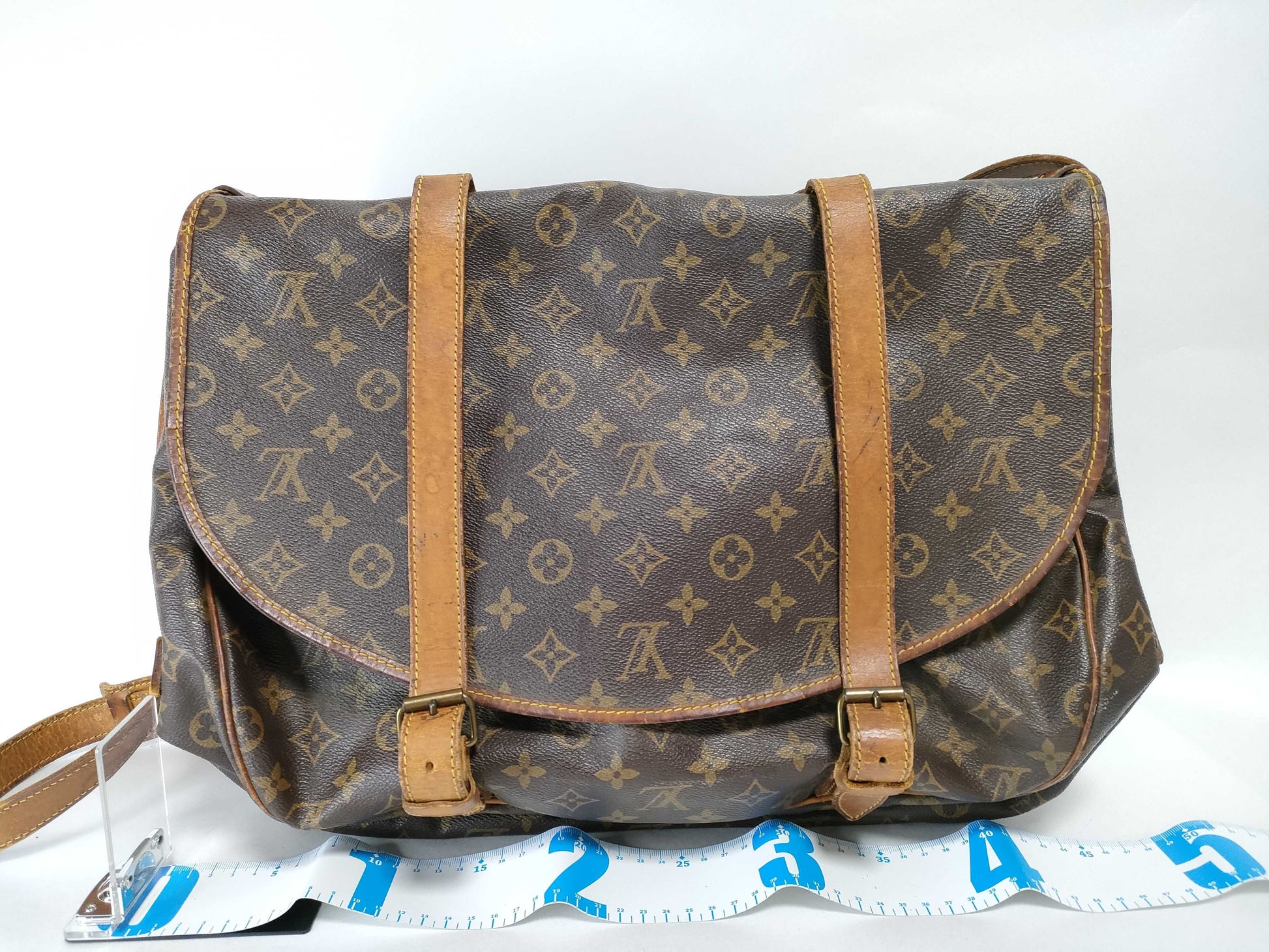 LOUIS VUITTON Monogram Saumur Shoulder Bag