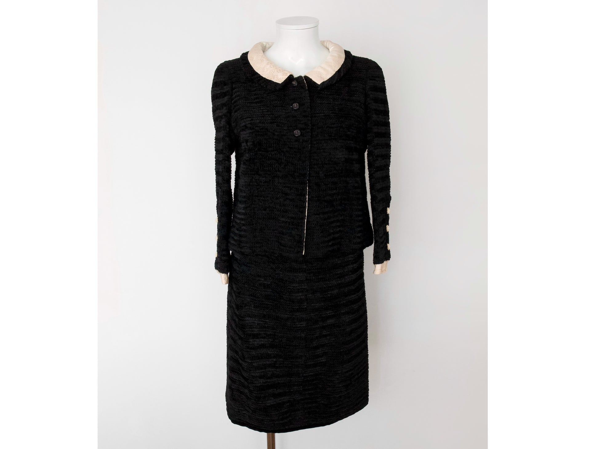 CHANEL 1964 Haute Couture Gabriel's personal period mohair tweed jacket and suit, size 38-40 / same style as the one in the Met collection. Other apparel.