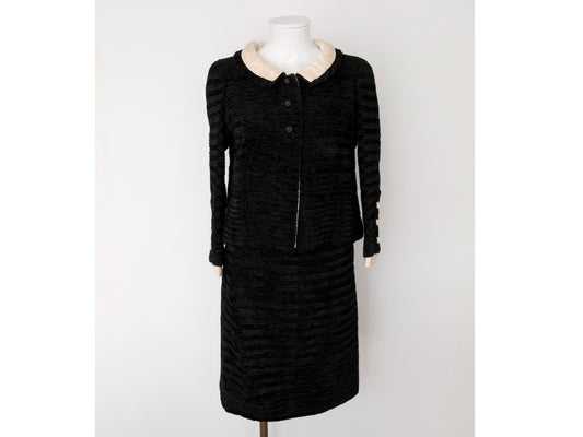 CHANEL 1964 Haute Couture Gabriel's personal period mohair tweed jacket and suit, size 38-40 / same style as the one in the Met collection. Other apparel.
