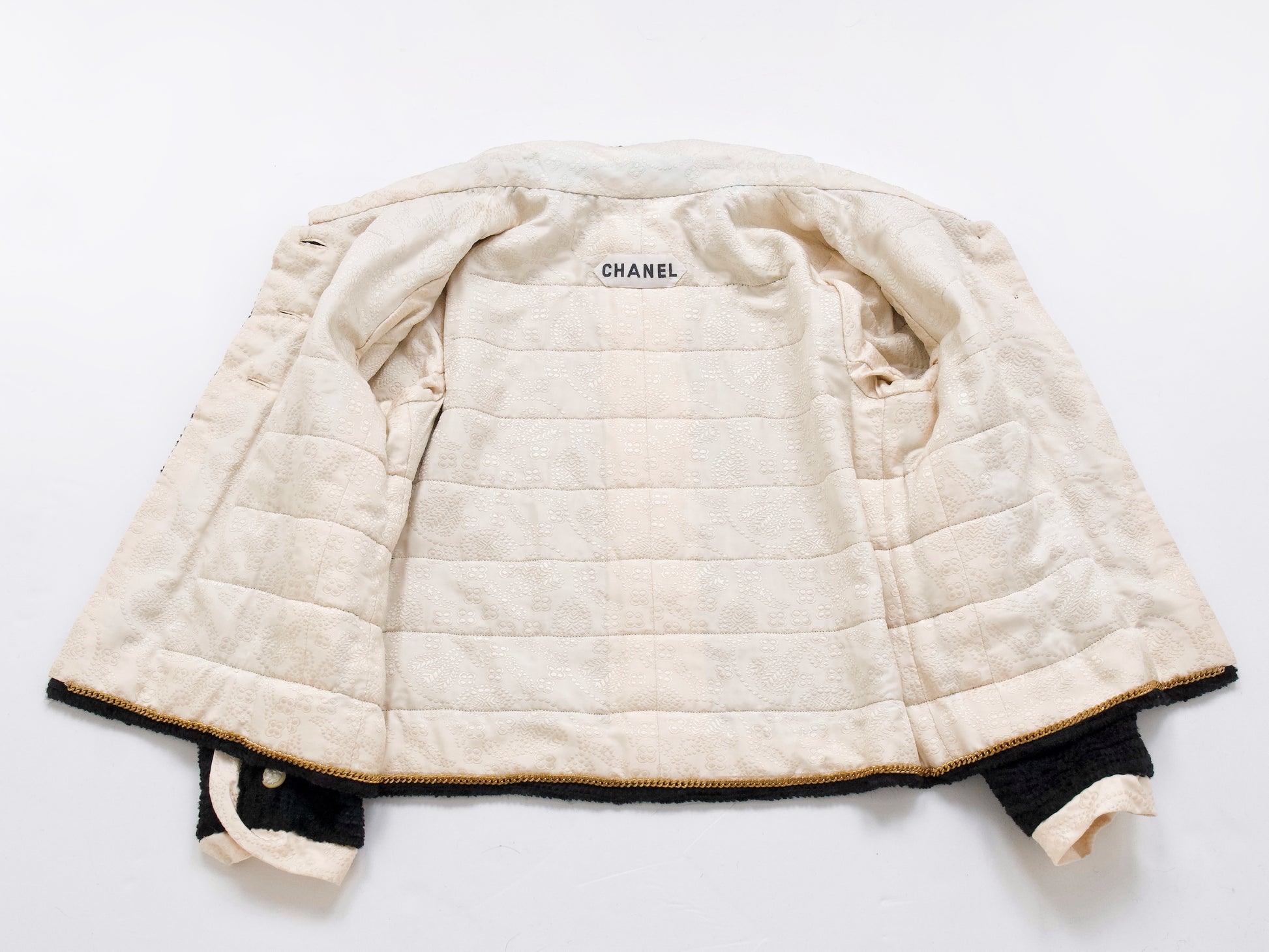 CHANEL 1964 Haute Couture Gabriel's personal period mohair tweed jacket and suit, size 38-40 / same style as the one in the Met collection. Other apparel.