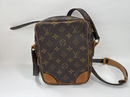 LOUIS VUITTON Danube Shoulder Bag