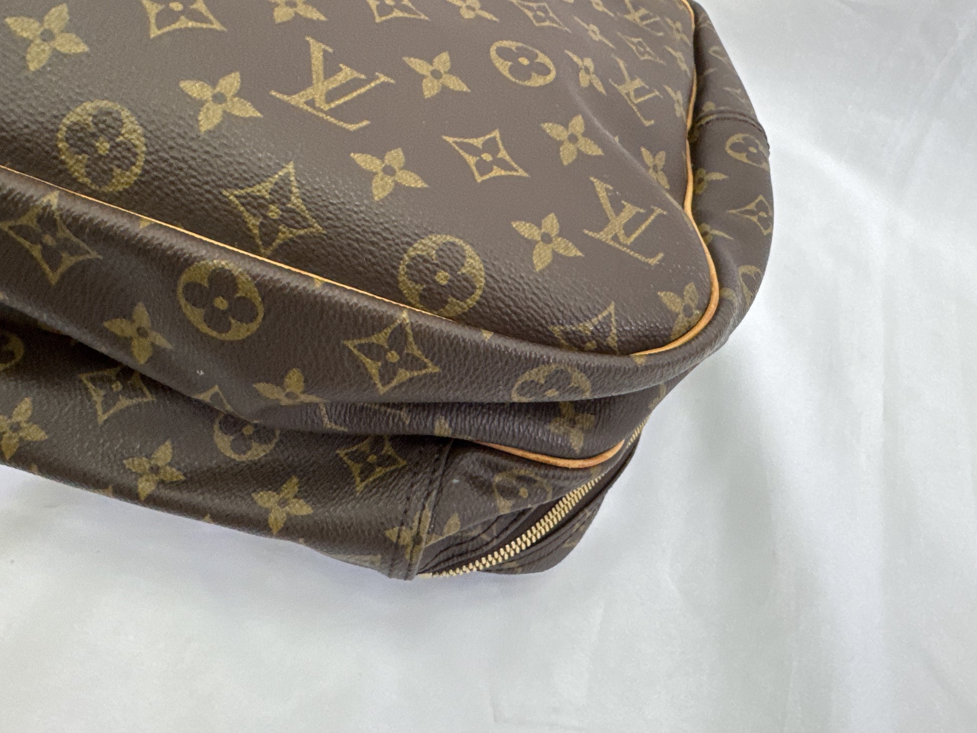 LOUIS VUITTON Alize Boston Bag