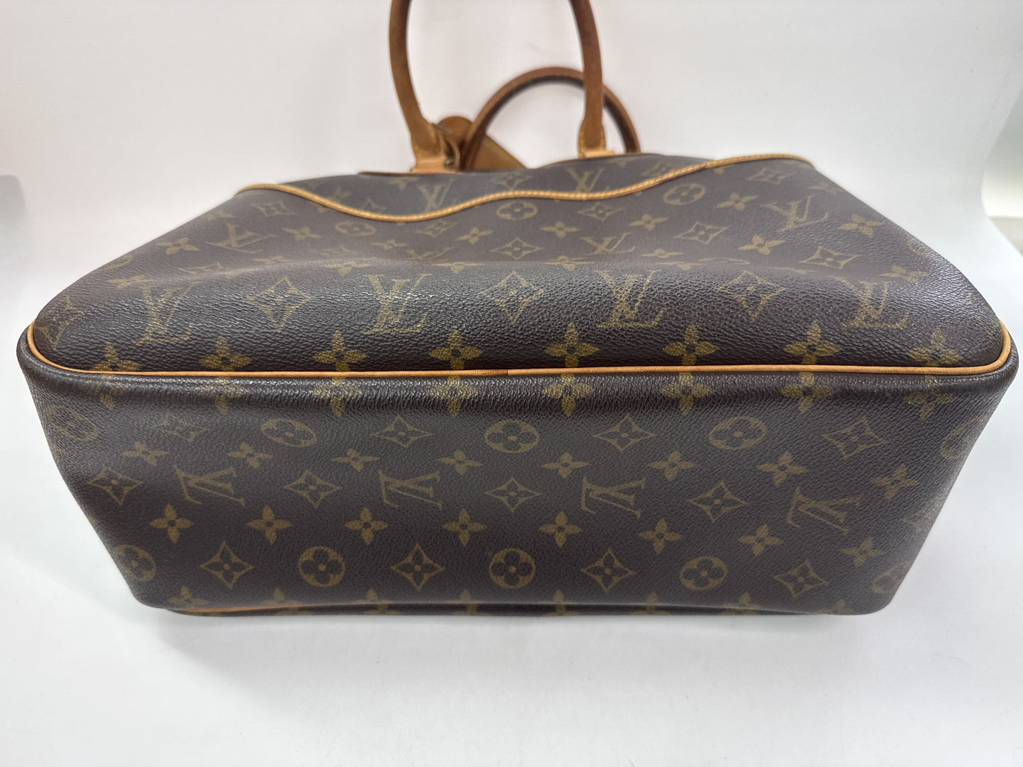 LOUIS VUITTON Louis Vuitton Monogram Deauville Handbag