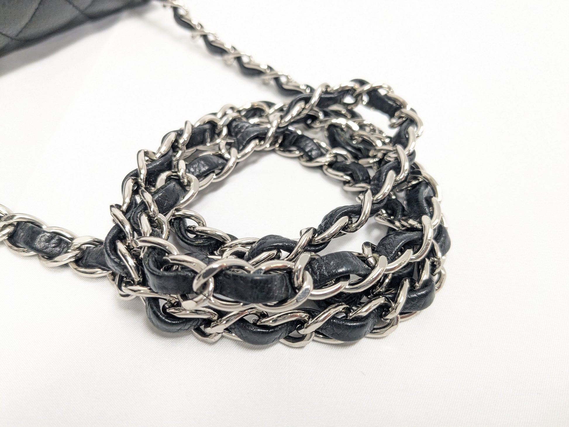 CHANEL Soft Caviar Mini Matelasse 18258384 Seal Guarantee Shoulder Bag