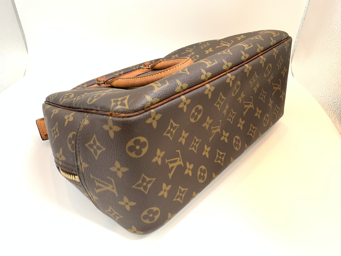 LOUIS VUITTON Deauville Handbag
