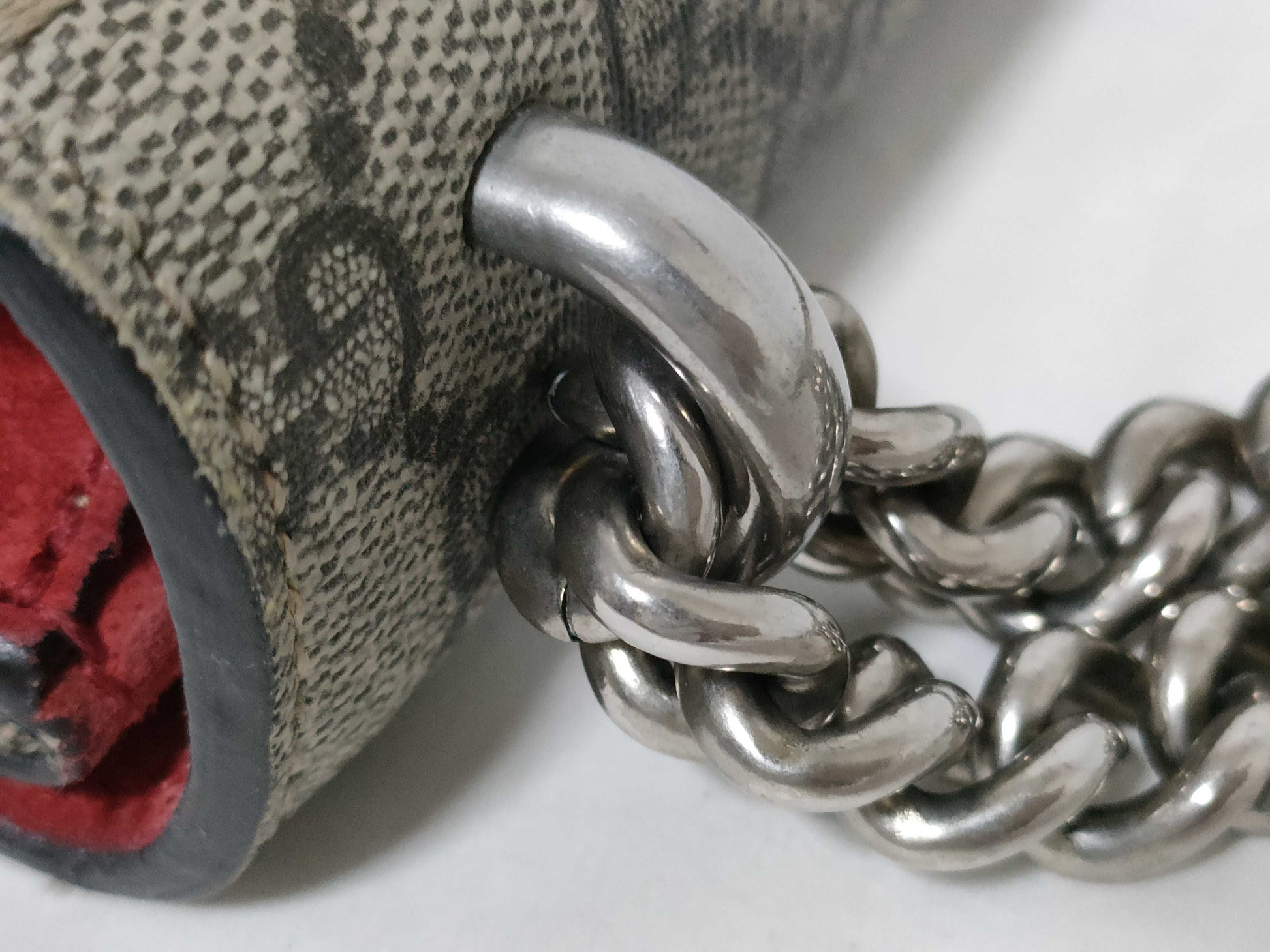 GUCCI GG Supreme GG Duonysos Shoulder Bag