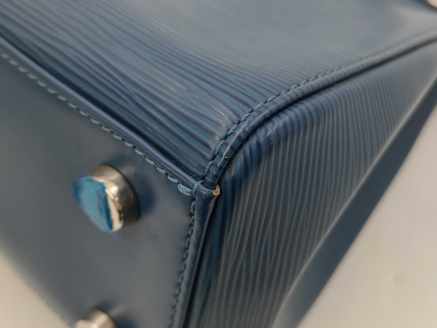 LOUIS VUITTON Epi Blair MM Shoulder Bag