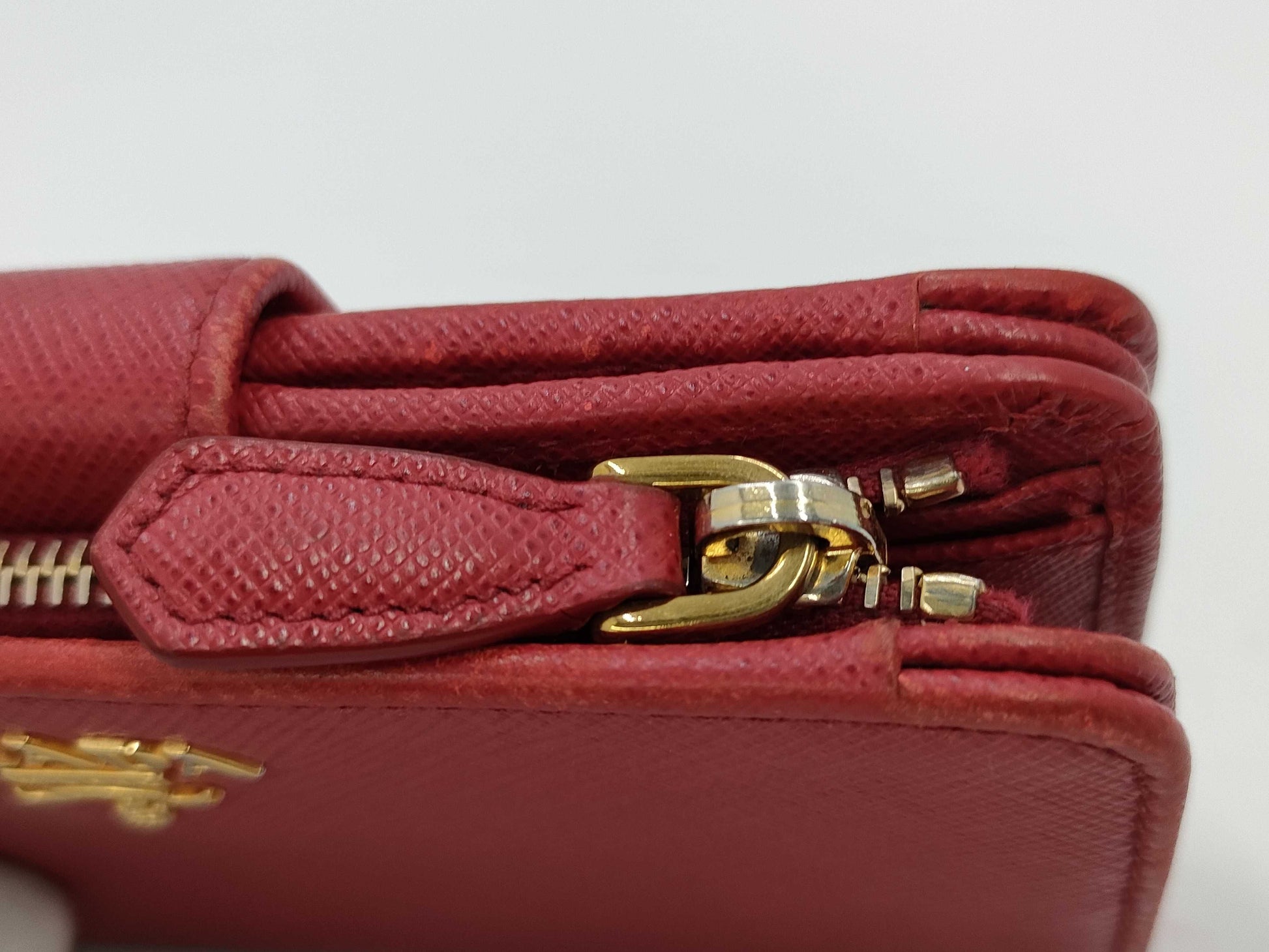 PRADA Saffiano wallet