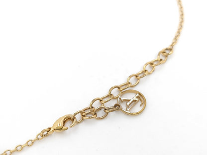LOUIS VUITTON Essential V Necklace