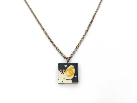CHANEL necklace