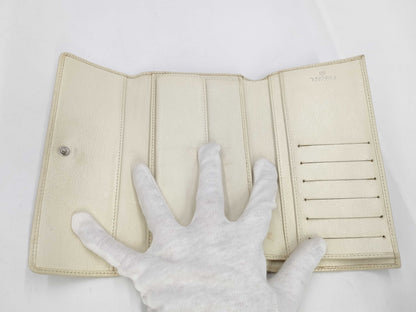 CHANEL Coco Button Wallet