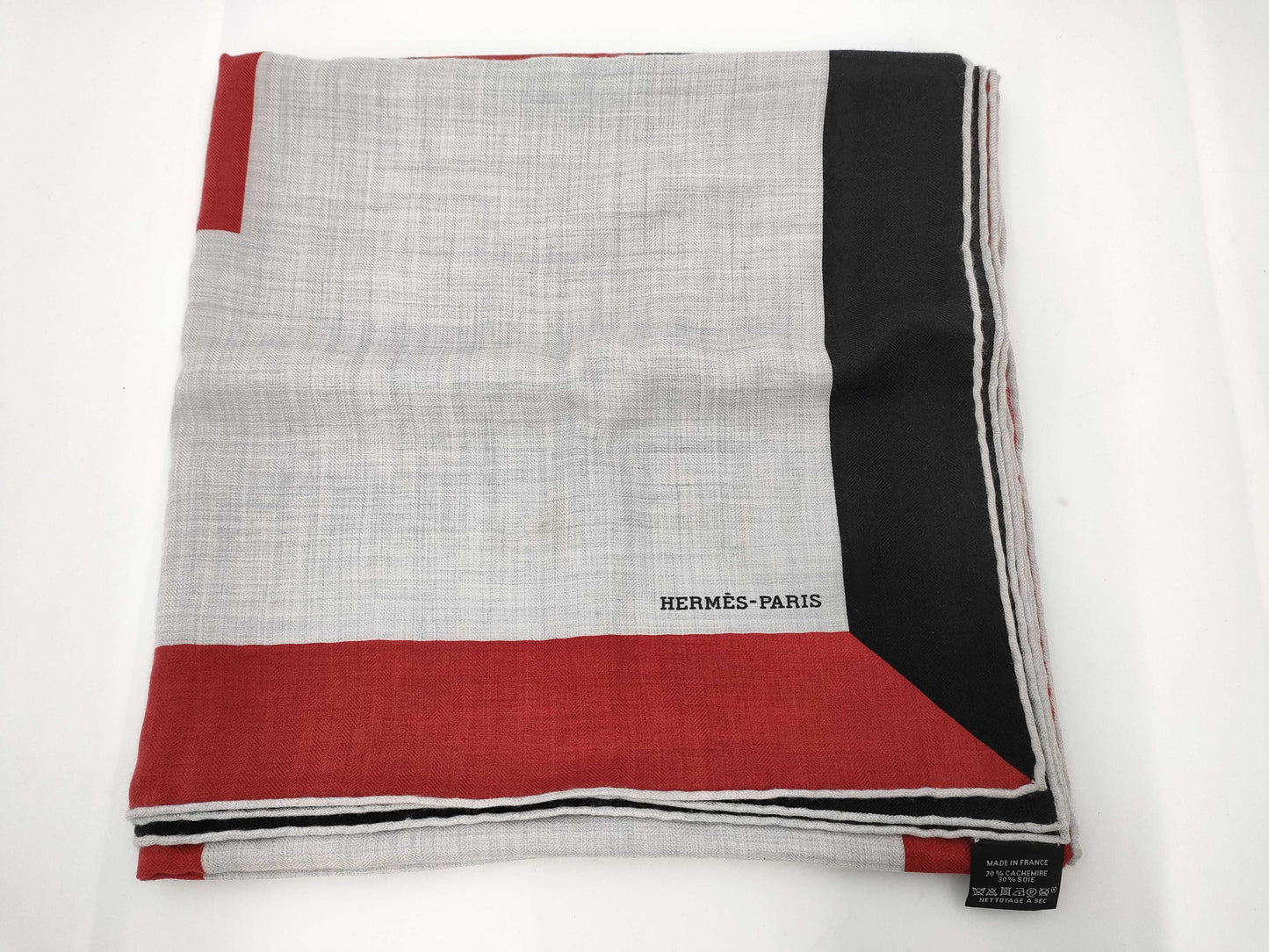 HERMES HERMES GREIGE×BLACK×RED PATTERN CASHMERE SILK STOLE Other accessories