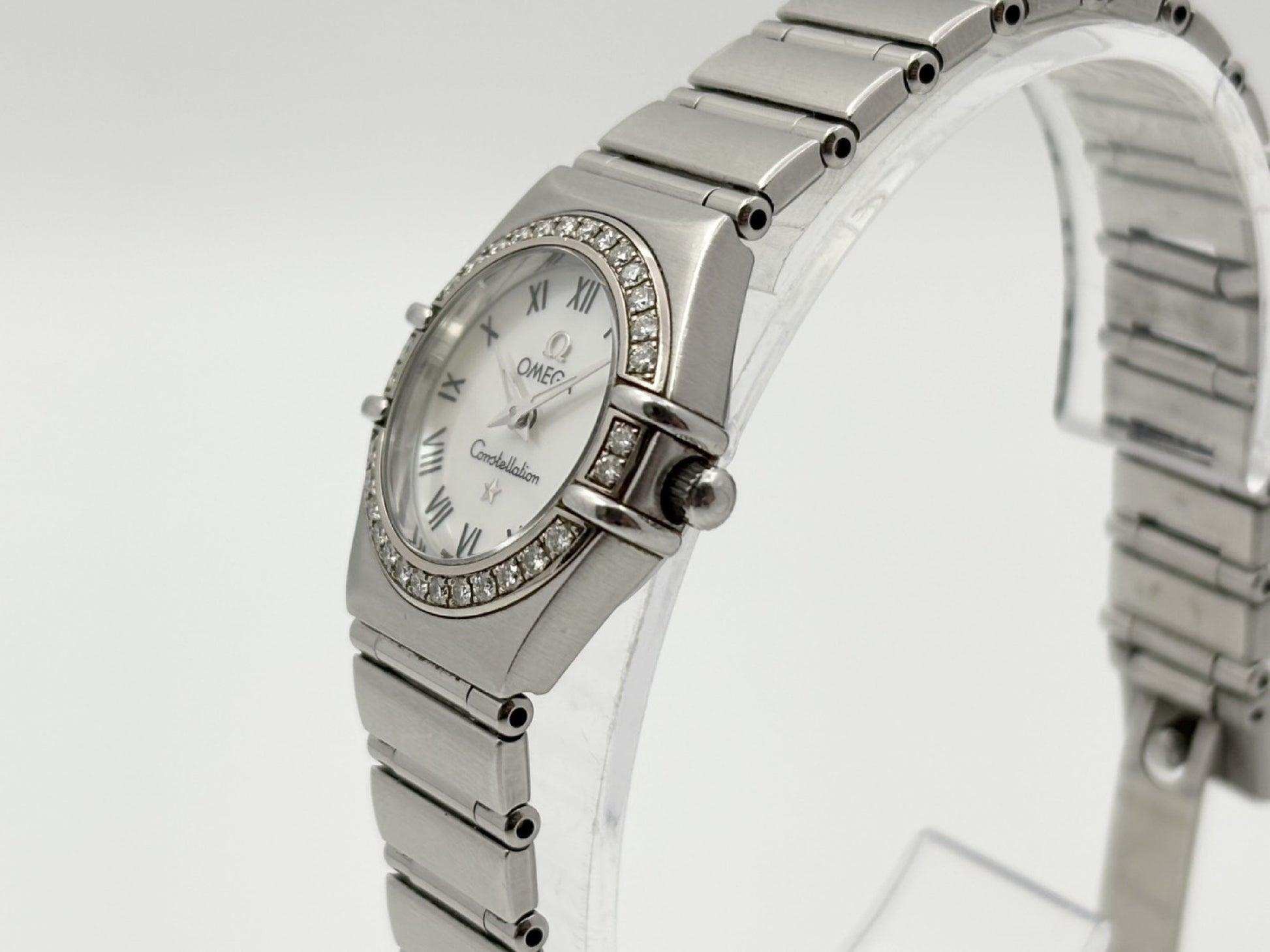 OMEGA Constellation 1466.61 59128430 Shell Dial Quartz Women's Watch