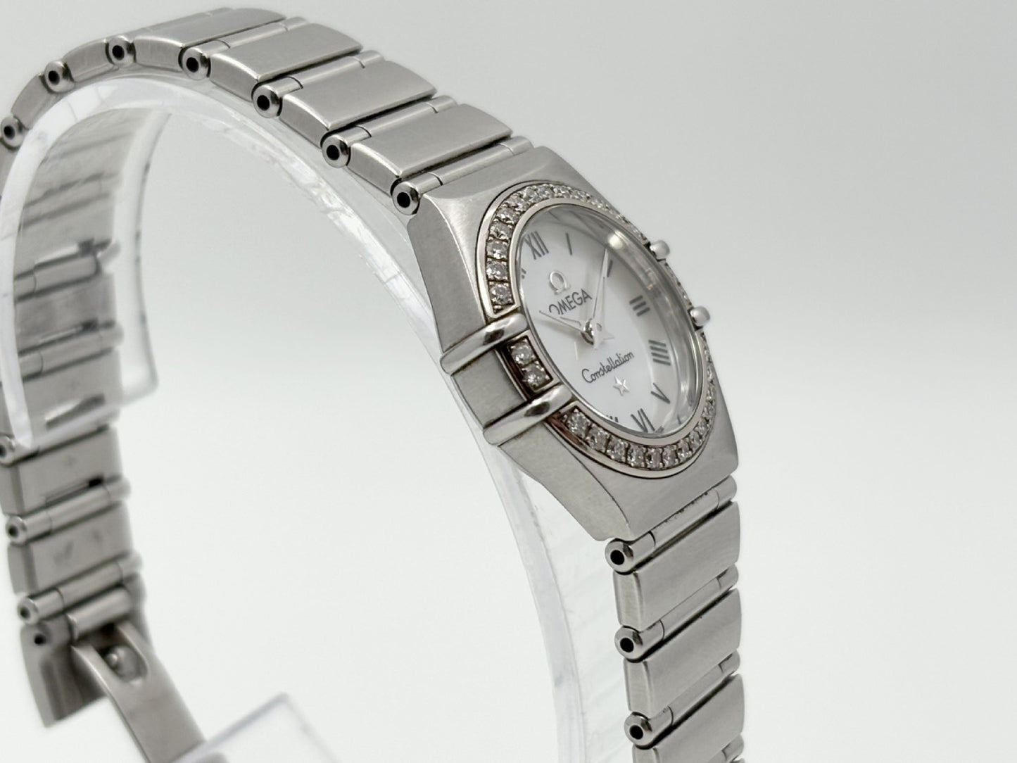 OMEGA Constellation 1466.61 59128430 Shell Dial Quartz Women's Watch